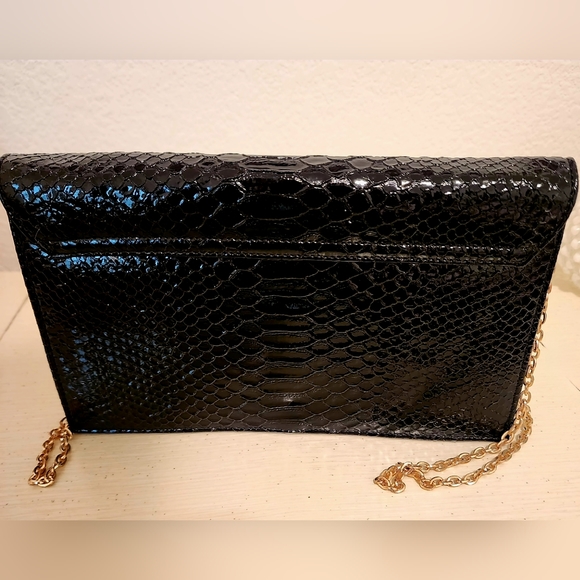 Gianni Bini Clutch Purse with Gold Chain - Picture 4 of 10